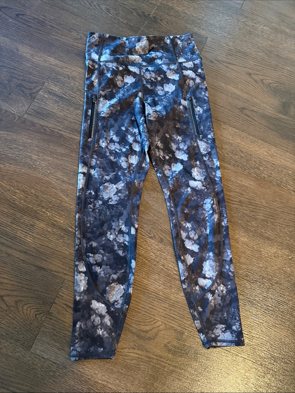 Athleta Floral Print Athleisure Leggings in Blue and Gray with Zipper Pockets